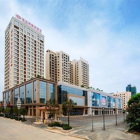 Vienna Classic Hotel Dongguan Changan Xiandai Exterior foto